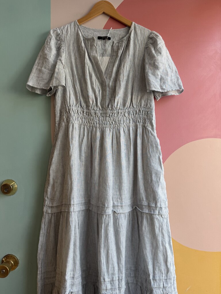 linen tiered maxi dress Women's 100% European in Blue Pinstripe, Size Medium by Quince NPU-Joana-202401 duty energy Bridal & Veil | Cloth Size:M